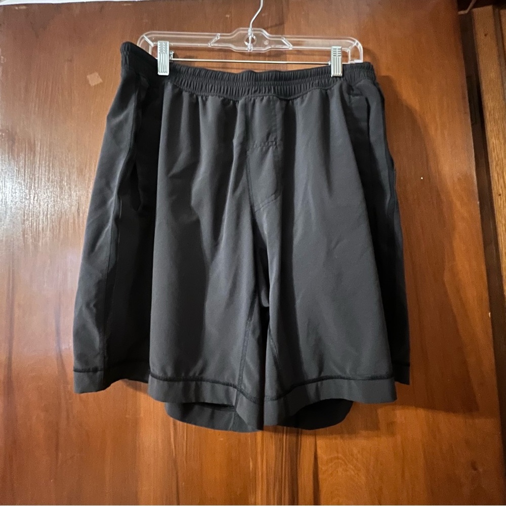 Lululemon Pace Breaker Men’s Athletic Shorts Size XL